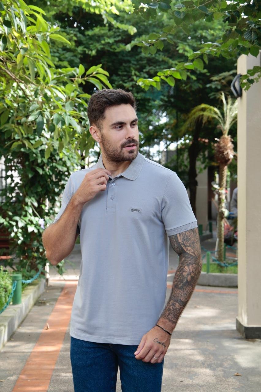 15453116590-whatsapp-image-2026-02-02-at-12-51-39.jpeg Camisa Polo Masculina Piquet